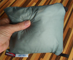 DreamSleeper(TM) Deluxe inflatable pillow